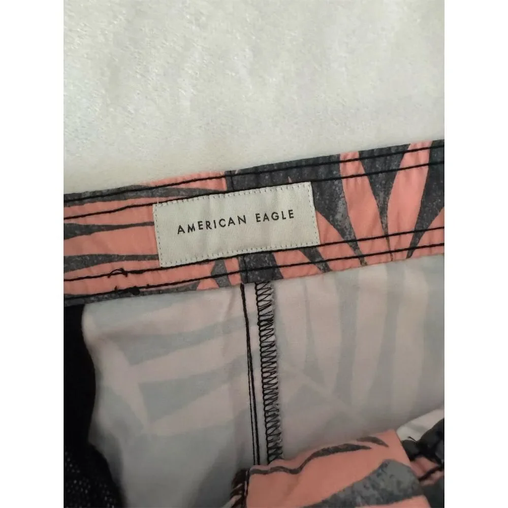 American Eagle Men's Palm Leaf Board Shorts Swim Trunks Size M‎ Multicolor